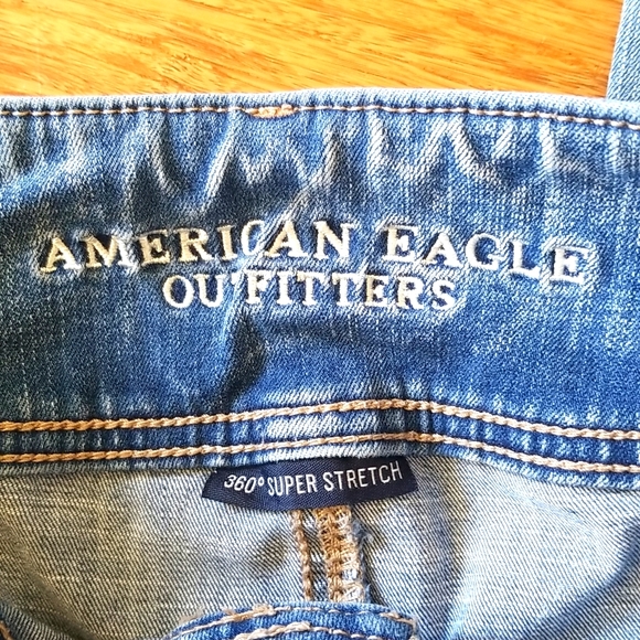 3 for $15 American Eagle Outfitters 360 Super Stretch Hi Rise Jeggings - Picture 3 of 3
